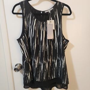 🆕️ Daniel Rainn B/W layered sleeveless blouse  NWT